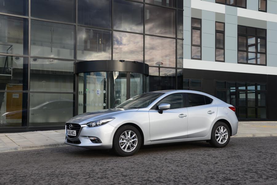  Mazda3 Sedan 2016 года  (UK) (фото 6 из 14)
